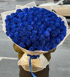 101 синяя роза в оформлении
